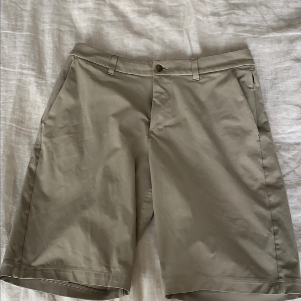 Lululemon Men’s commission short